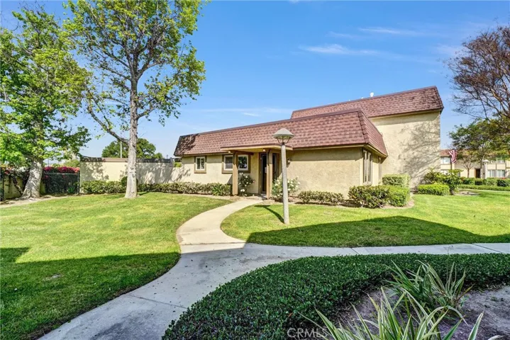 8616 Cornwall Circle, La Palma, California 90623