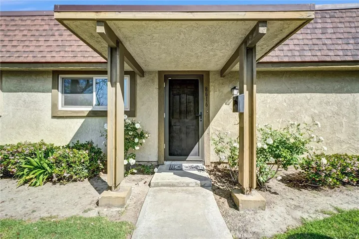 8616 Cornwall Circle, La Palma, California 90623
