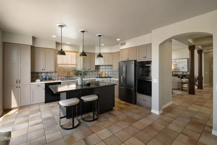 SSR_710WestOwen_019_FLEXMLS