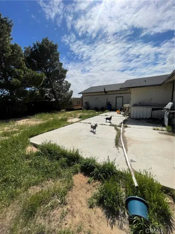 36363 Serra, Hinkley, California 92347