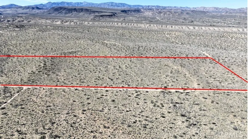 40 Ac La Brisa Drive, Yucca Valley, California 92284