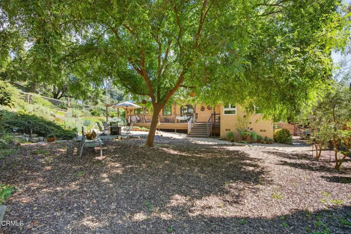 58-web-or-mls-Upmarketmedia_525Ven-178
