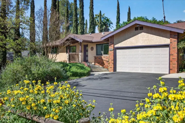 2-web-or-mls-Upmarketmedia_525Ven-004