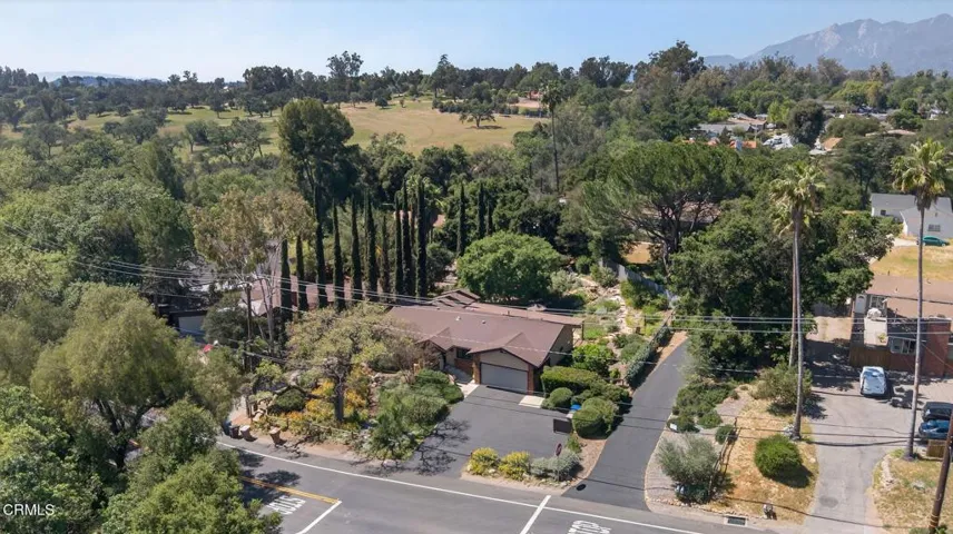 67-web-or-mls-Upmarketmedia_525Ven-aer-0