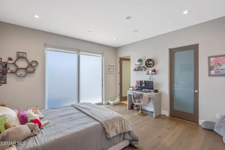 2386 Sierra Creek Rd Agoura-large-067-08