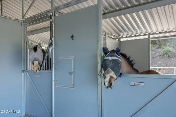 2386 Sierra Creek Rd Agoura-large-073-02