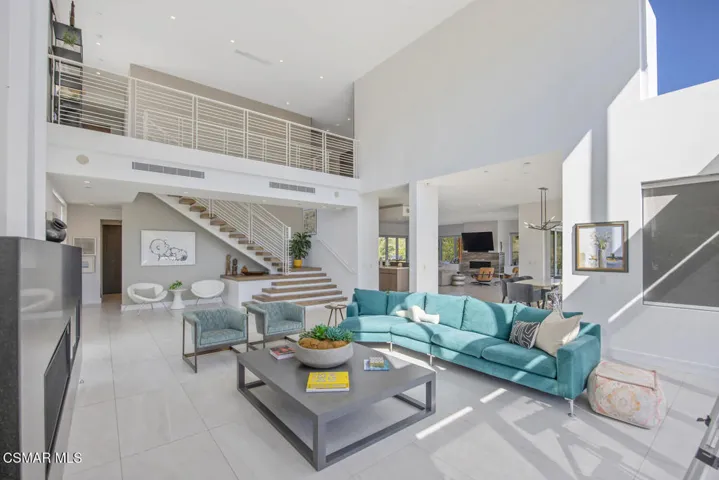 2386 Sierra Creek Rd Agoura-large-026-06