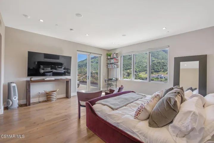 2386 Sierra Creek Rd Agoura-large-055-00