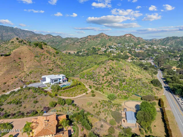 2386 Sierra Creek Rd Agoura-large-083-04
