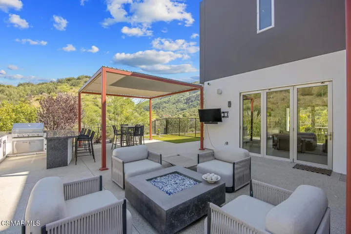2386 Sierra Creek Rd Agoura-large-016-07
