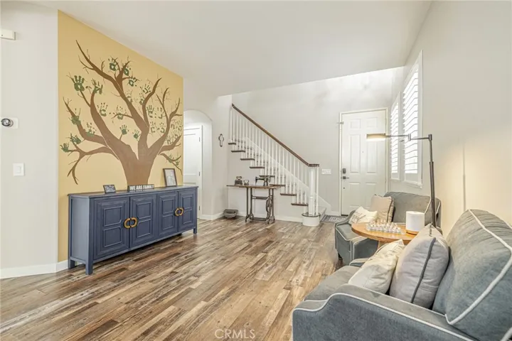 27613 Elkwood, Castaic, California 91384