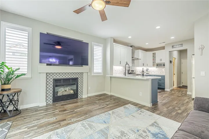 27613 Elkwood, Castaic, California 91384