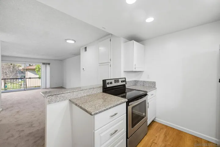 Upgraded kitchen with stainless steel appliances