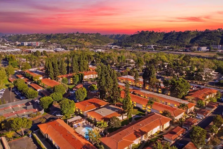 Aerial Complex in Mission Valley