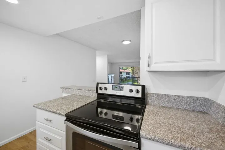 Upgraded kitchen with stainless steel appliances