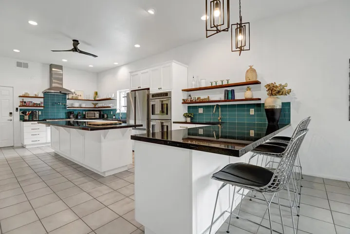KITCHEN.jpg mls