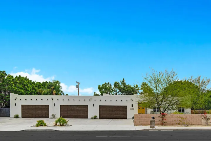FRONT OF HOME.jpg mls