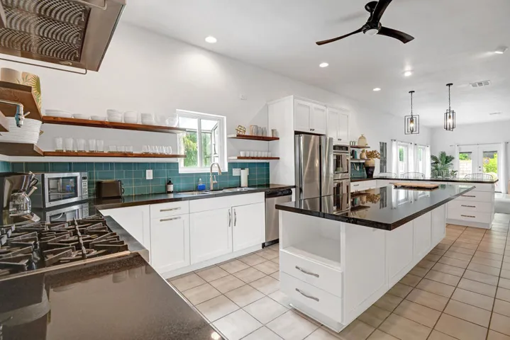 KITCHEN CONTINUED.jpg mls