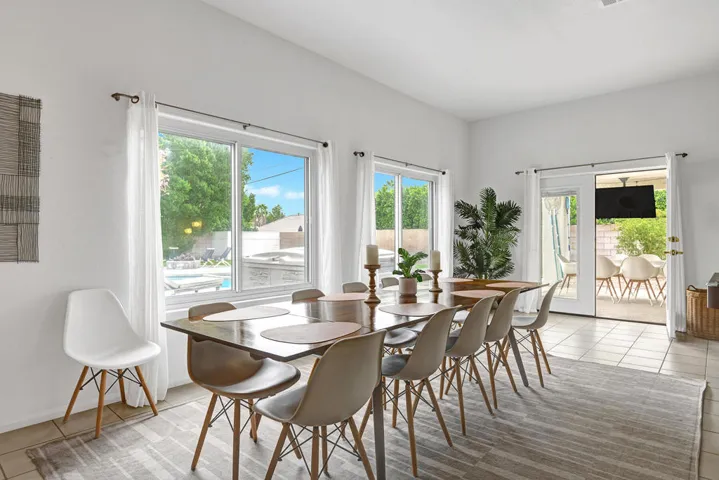 DINING SPACE.jpg mls