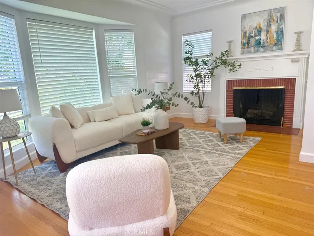 104 Linda Vista Front portion Living Room also used as a bedroom suite