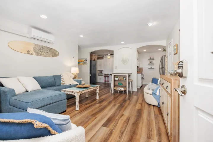 405 Requeza Street H9, Encinitas, California 92024 — photo 4