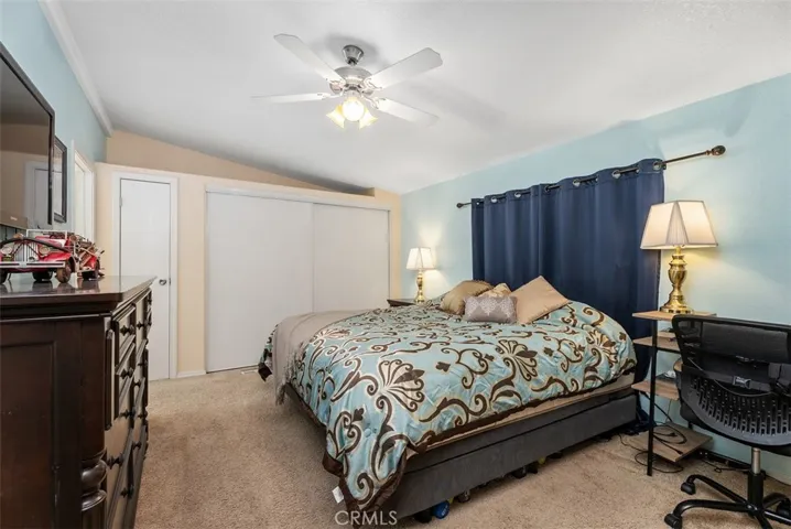 Primary spacious bedroom