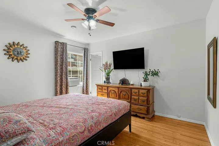 4813 Pacific, Long Beach, California 90805