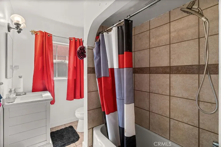 4813 Pacific, Long Beach, California 90805
