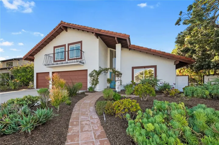 971 San Lorenzo Court, Solana Beach, California 92075