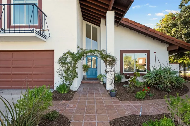 971 San Lorenzo Court, Solana Beach, California 92075