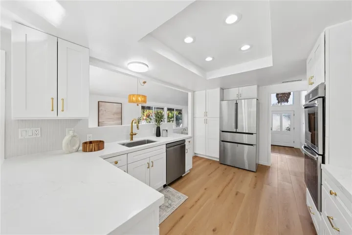 971 San Lorenzo Court, Solana Beach, California 92075