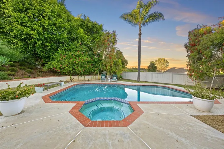 971 San Lorenzo Court, Solana Beach, California 92075