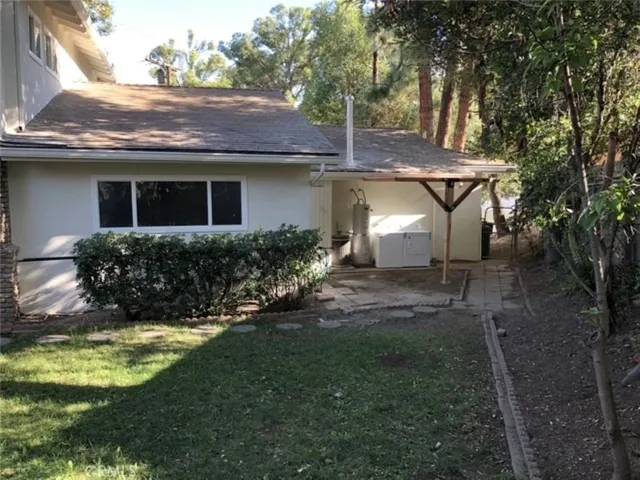 4715 Cardenas Ave, Woodland Hills, California 91364