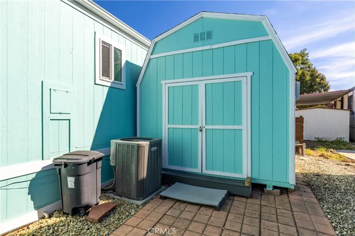 Shed