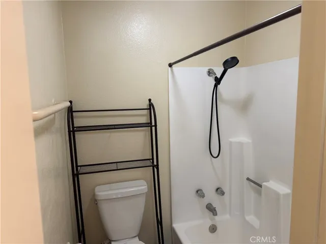 bedroom 1's bathroom