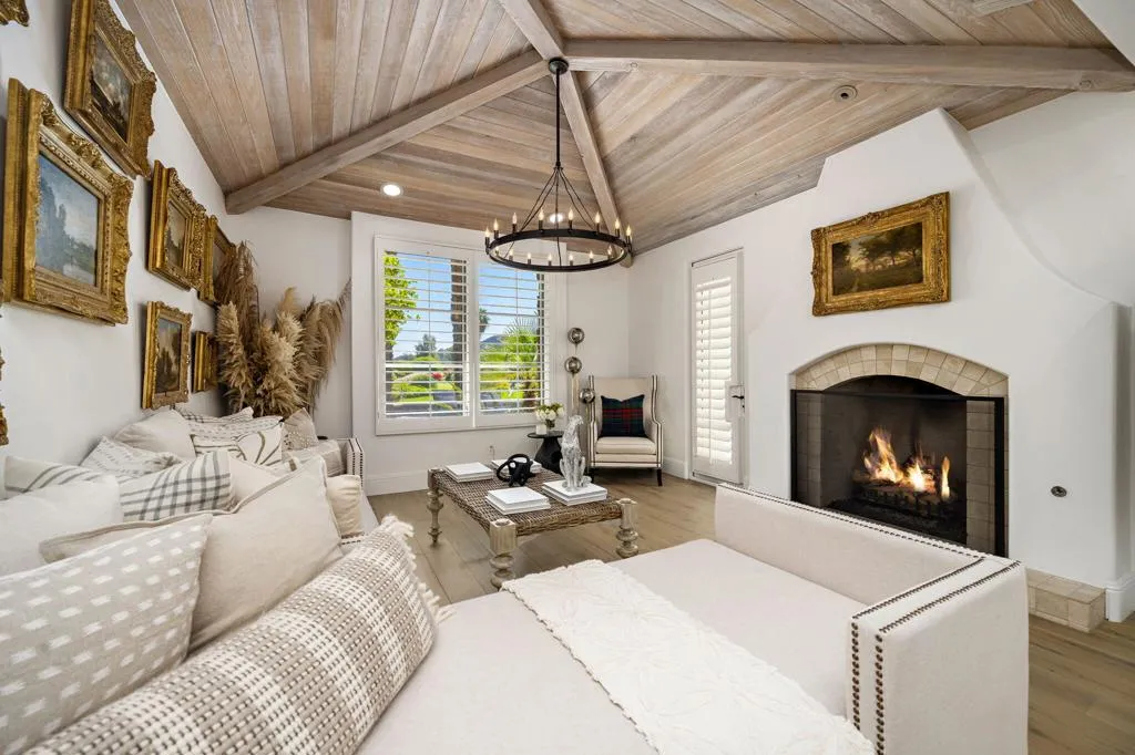 66-web-or-mls-DS_Birkdale_Return_0326_00