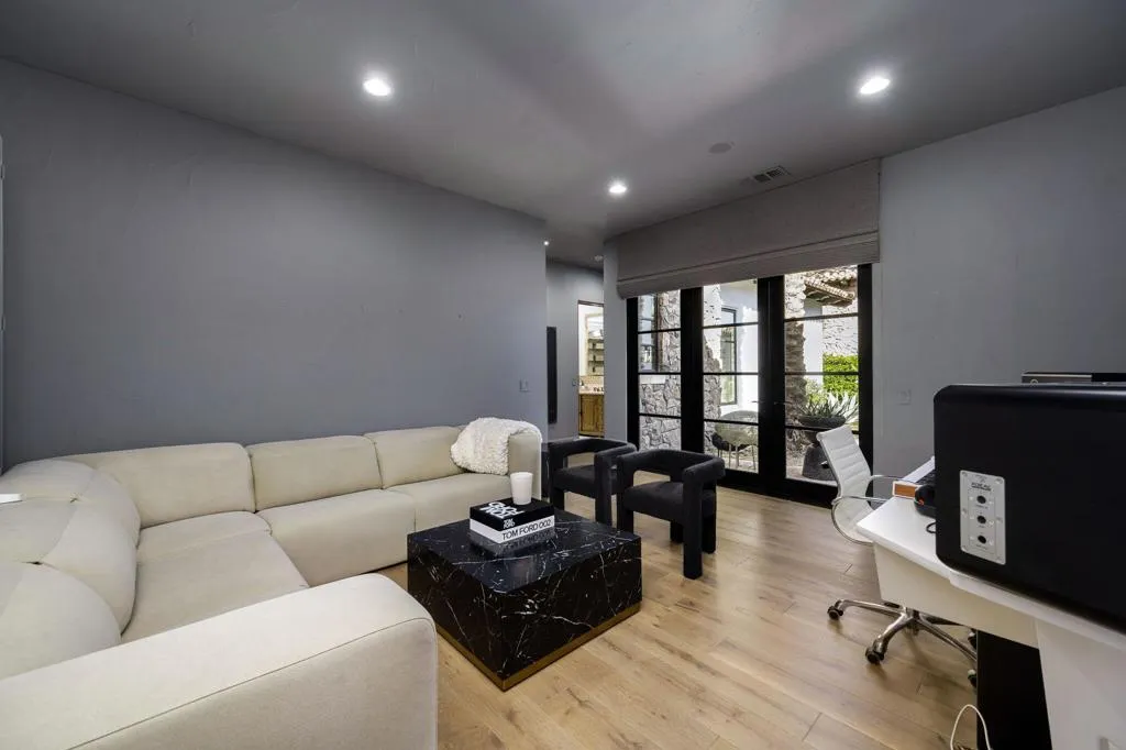 47-web-or-mls-DS_Birkdale_OPMG_0326_047