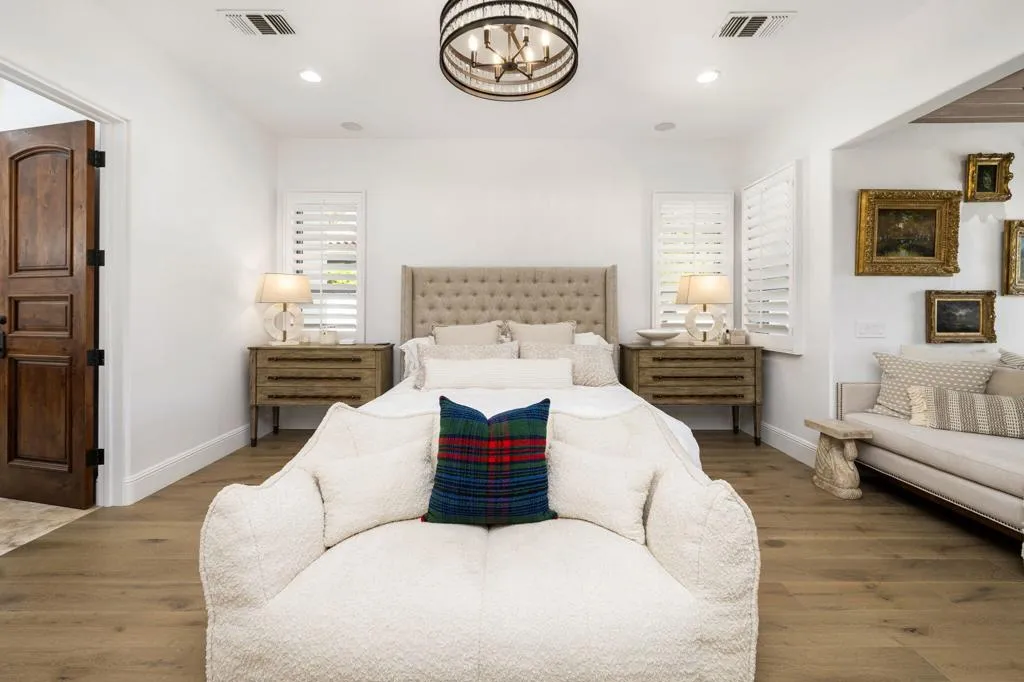 62-web-or-mls-DS_Birkdale_Return_0326_00