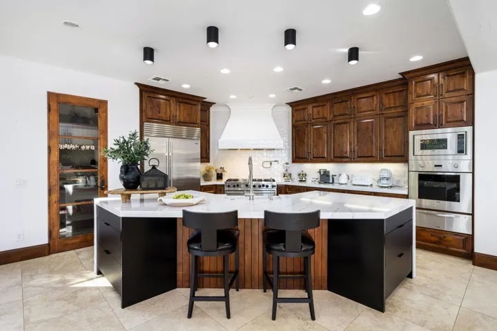 33-web-or-mls-DS_Birkdale_OPMG_0326_033