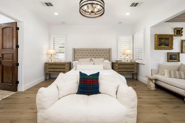 62-web-or-mls-DS_Birkdale_Return_0326_00