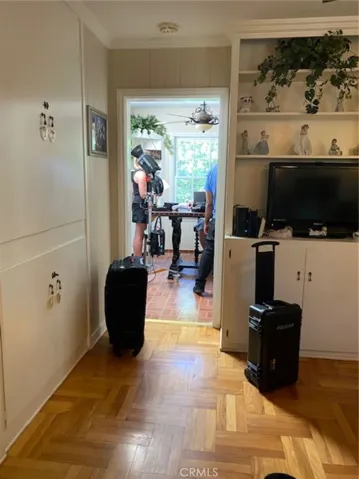Office to Entry