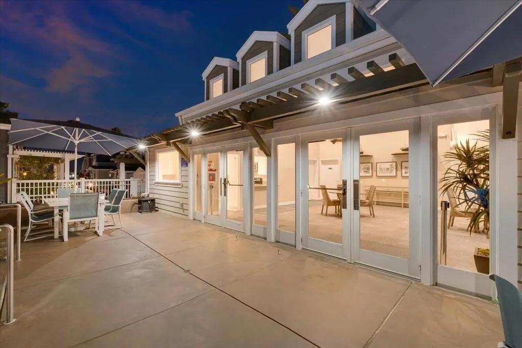 clubhouse