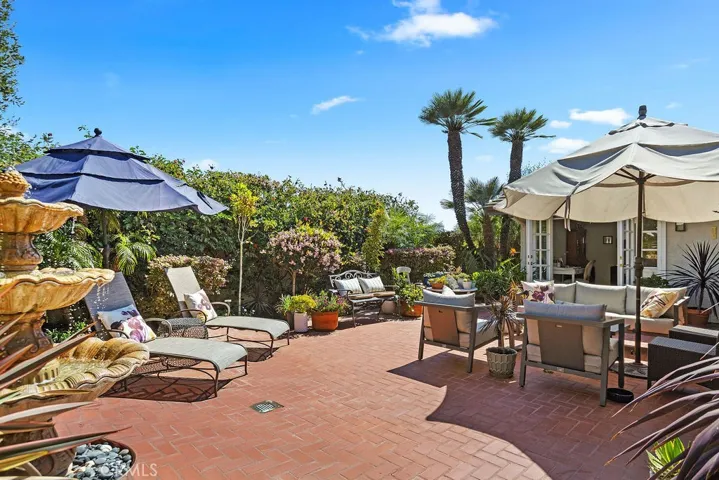 30 Jetty Drive, Corona Del Mar, California 92625
