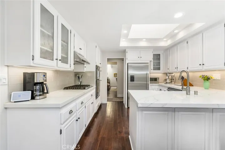 30 Jetty Drive, Corona Del Mar, California 92625