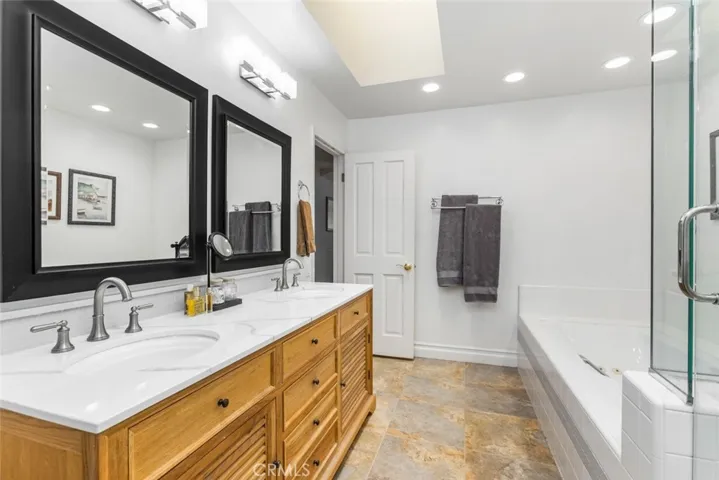 30 Jetty Drive, Corona Del Mar, California 92625
