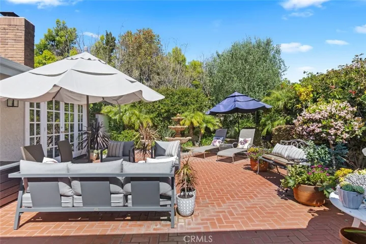 30 Jetty Drive, Corona Del Mar, California 92625