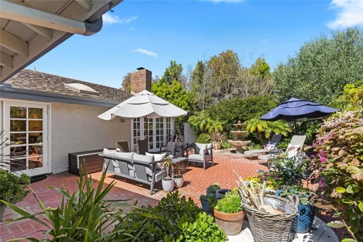 30 Jetty Drive, Corona Del Mar, California 92625