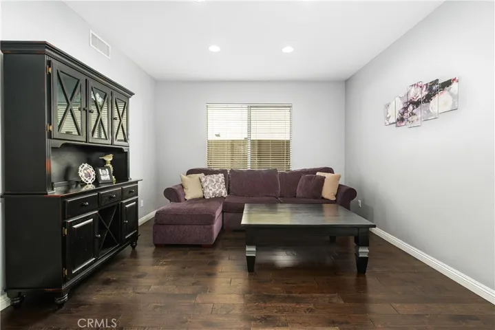 Den/ Dinning Area