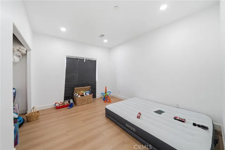 7576 Sunset, Phelan, California 92371