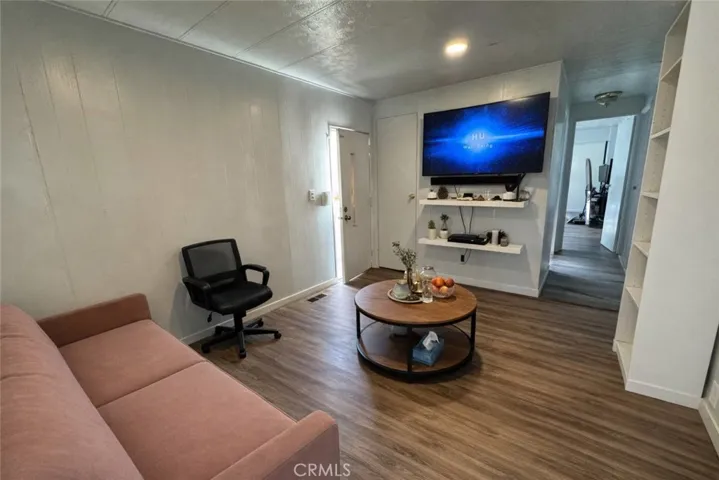 16600 Orange Avenue 77, Paramount, California 90723